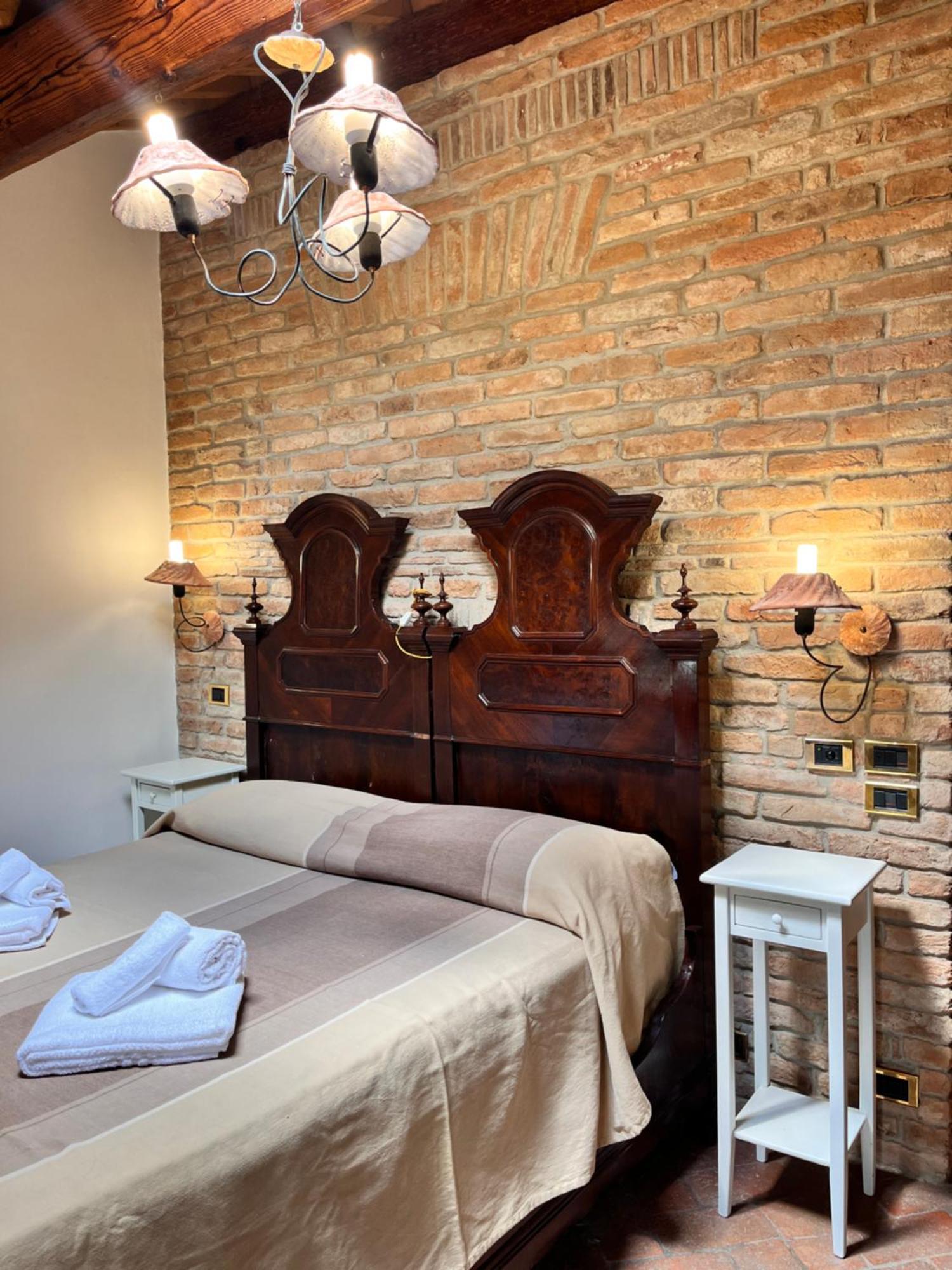Locanda Corte Arcangeli Ferrara Eksteriør billede