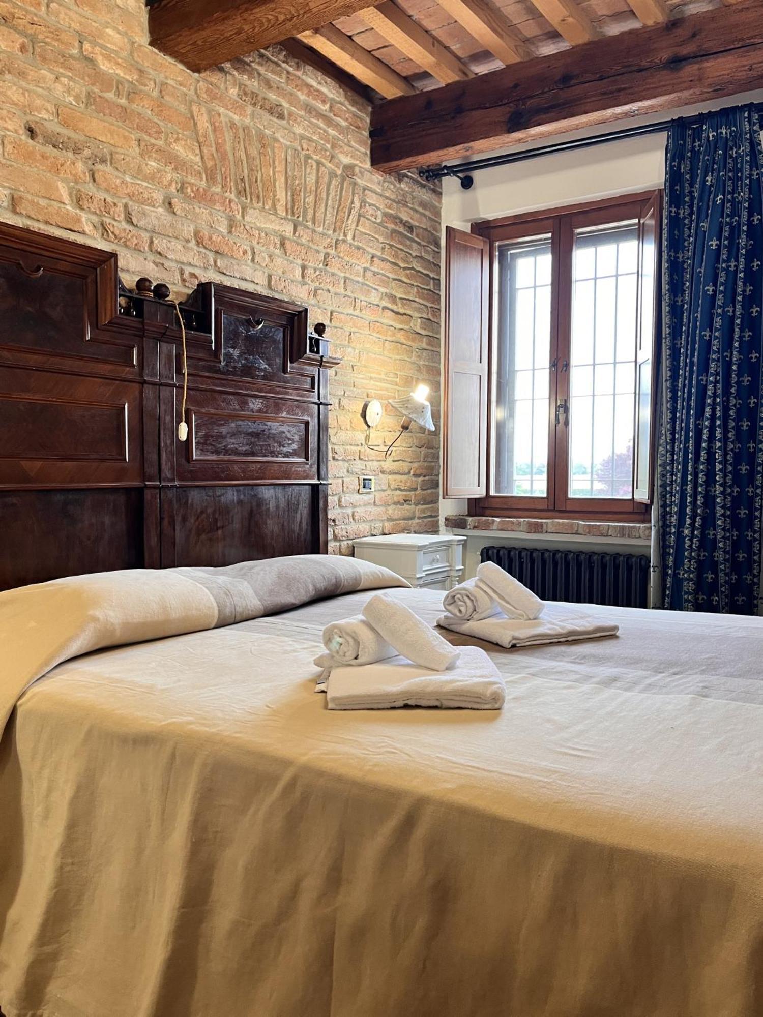 Locanda Corte Arcangeli Ferrara Eksteriør billede