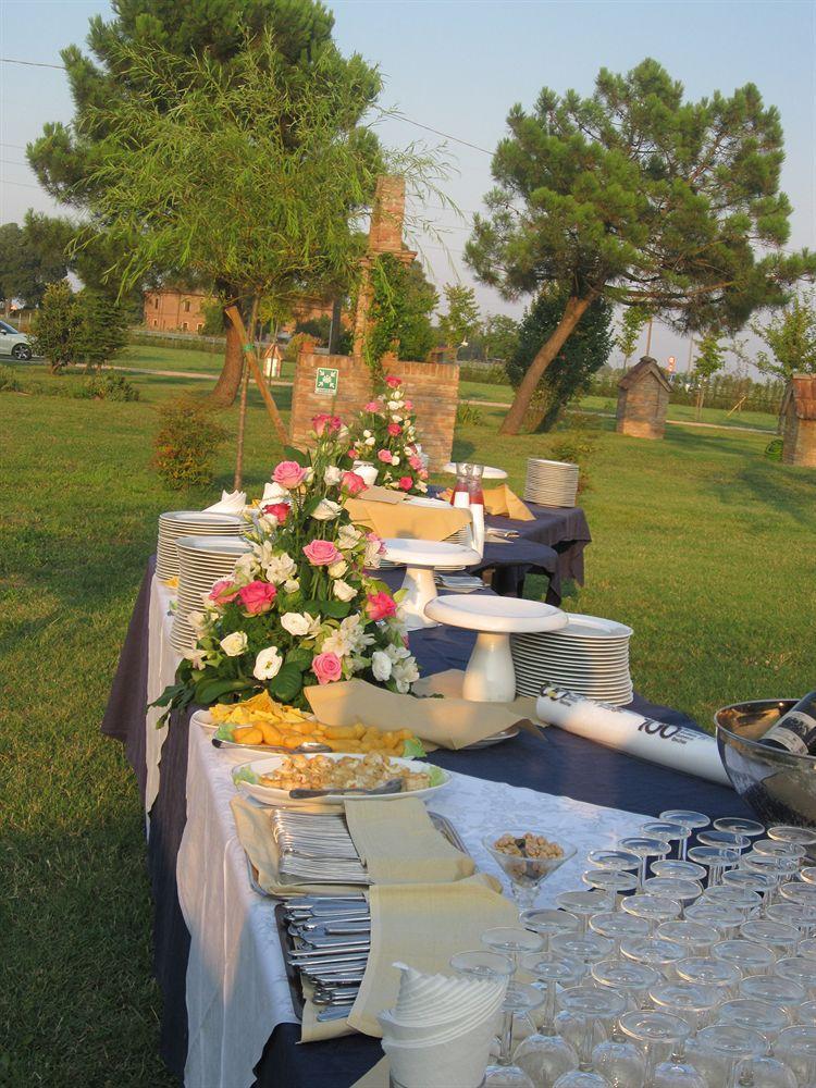 Locanda Corte Arcangeli Ferrara Eksteriør billede
